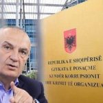 Meta kërkesë në GJKKO: Mos më mbani në kafaz me xhama gjatë seancave, dua të qëndroj krah avokatit