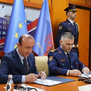 Nënshkruhet marrëveshja, Policia e Shtetit dhe Inspektorati i Përgjithshëm bashkojnë forcat