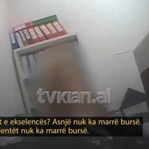 Ku janë lekët? Skandal me bursat te Mjekësia!