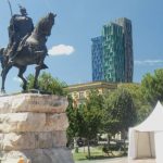 Rritet punësimi në Shqipëri, por të rinjtë mbeten në pasiguri ekonomike