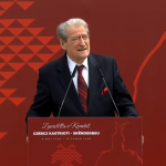 Berisha në Krujë për ditëlindjen e Skënderbeut: Rama largoi shqiptarët nga vendi