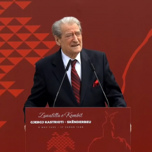 Berisha përkujton Skënderbeun dhe sulmon qeverinë nga Kruja: Rama është Hamzai