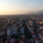 Numri i pronave të shitura ra me 35% në gjysmën e dytë të 2025
