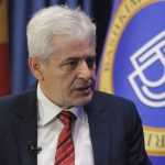 Ali Ahmeti reagon për protestat në Tiranë: Po dëmtohen turizmi dhe investimet, stabiliteti është interes i të gjithë shqiptarëve