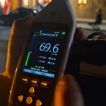 Policia e Durrësit kontrolle për ndotjen akustike në zonat turistike, monitorohen lokalet me muzikë