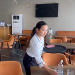 Mbi 22 mijë të huaj punojnë në Shqipëri, kryesojnë filipinasit dhe indianët
