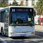 Sherr me leva në Tiranë/ Përplasen fizikisht shoferi i autobusit dhe drejtuesi i një automjeti, arrestohen të dy nga policia