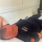 Përplasjet me protestuesit para Parlamentit, disa efektivë të lënduar marrin ndihmën e parë