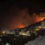 Zjarri në Krujë, bashkia jep urdhër për evakuimin e banorëve në zonat e rrezikuara