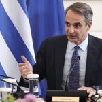 Kryeministri grek pëson një aksident me biçikletë në Hania, si paraqitet gjendja e tij