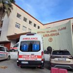 Vlorë, burri godet me sqepar bashkëshorten, shoqërohet në polici