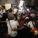 Rrethuan Kryeministrinë dhe u përplasën me policinë, 14 protestues të arrestuar dhe 3 të proceduar