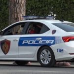 Dyshime për abuzim ndaj një 12-vjeçareje, në pranga dy të afërmit e të miturës në Tiranë