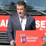 Shpërblim për zjarrfikësit e Tiranës, Veliaj çon projektvendimin në Këshillin Bashkiak