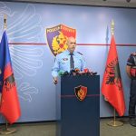 “Ke 48 orë kohë të largohesh”, policia e Vlorës zbardh ngjarjen në Radhimë: Pronarit të hotelit i vunë gjobë 5 mln euro