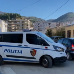 Tragjike në Tropojë, 4 punonjës të bashkisë i zë korrenti, dy humbin jetën dhe 2 në gjendje të rëndë