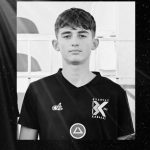 Ngjarja tragjike/ Goditi kokën gjatë ndeshjes së futbollit, ndërron jetë 16-vjeçari shqiptar në Greqi