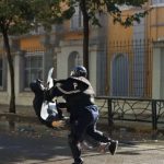 21 të lënduar u mjekuan te Trauma, si paraqitet gjendja e të riut të plagosur para Ministrisë së Arsimit