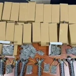 Shiste llastiqe e sfera metalike për protestuesit, arrestohet 23-vjeçari në Tiranë! I gjendet magazina me 239 dronë dhe mbi 450 pajisje të kontrabanduara